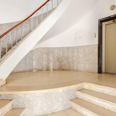 Location Beautiful Apartment!